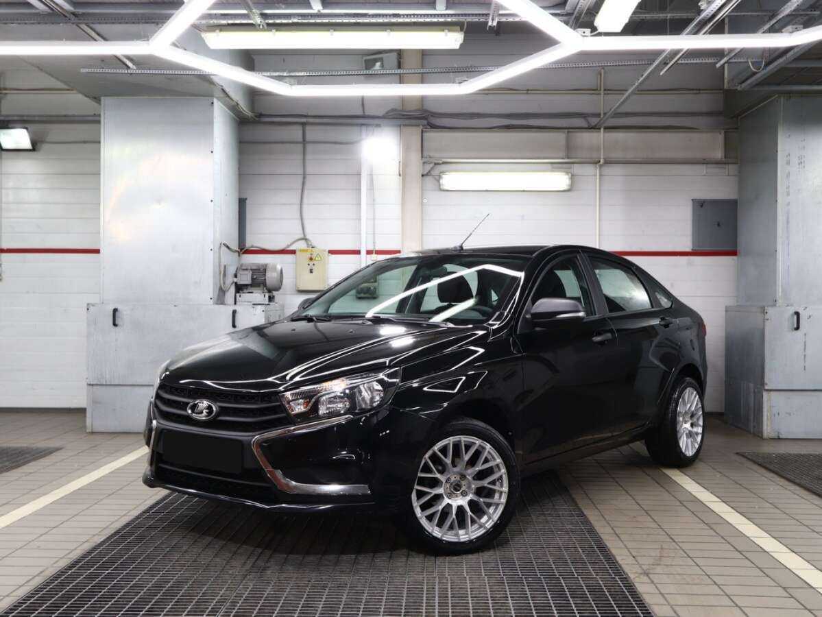 Lada (ВАЗ) Vesta 2020 года с пробегом. Посмотреть фото