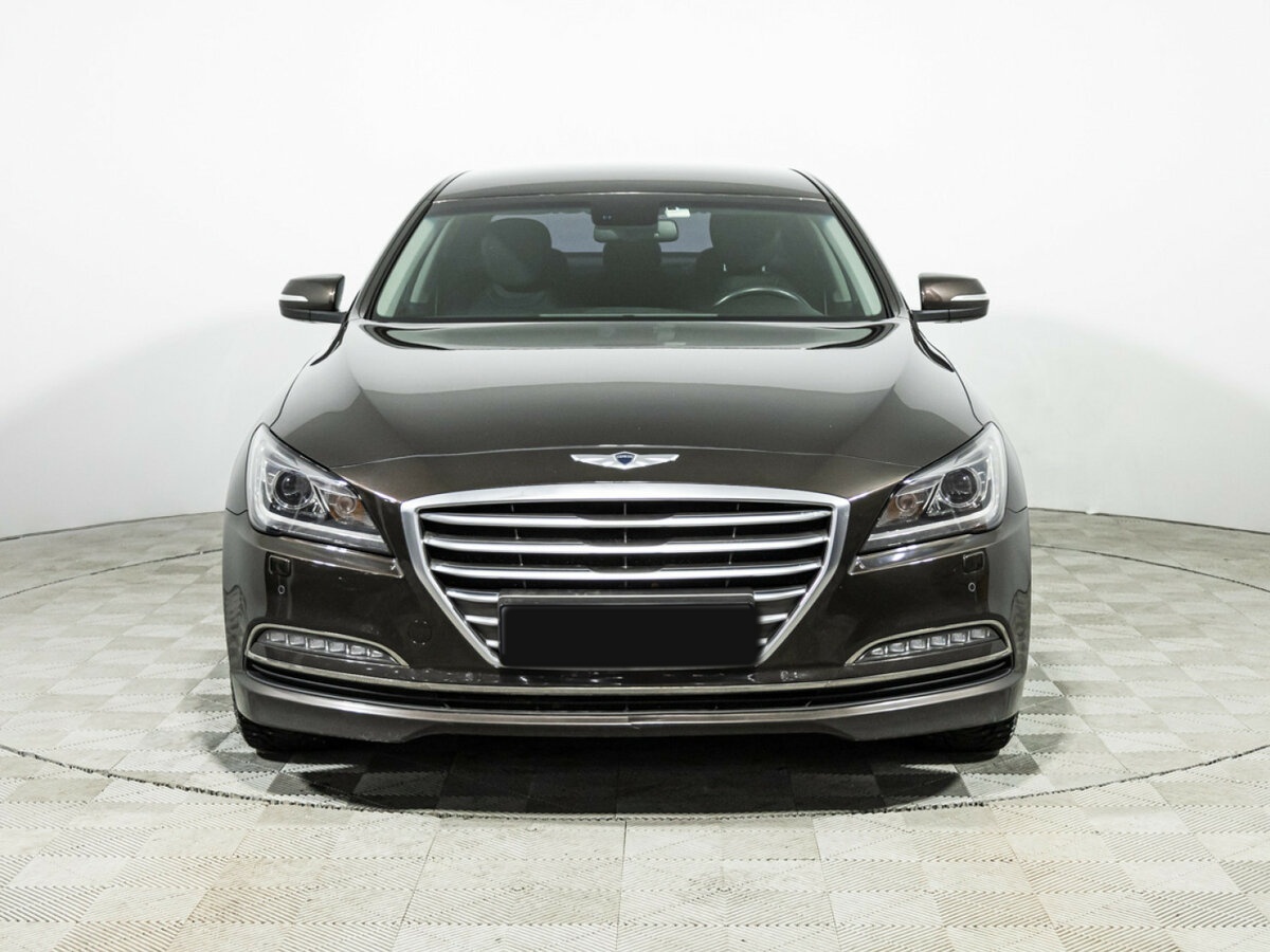 Hyundai Genesis 2015 года с пробегом. Фото: #1