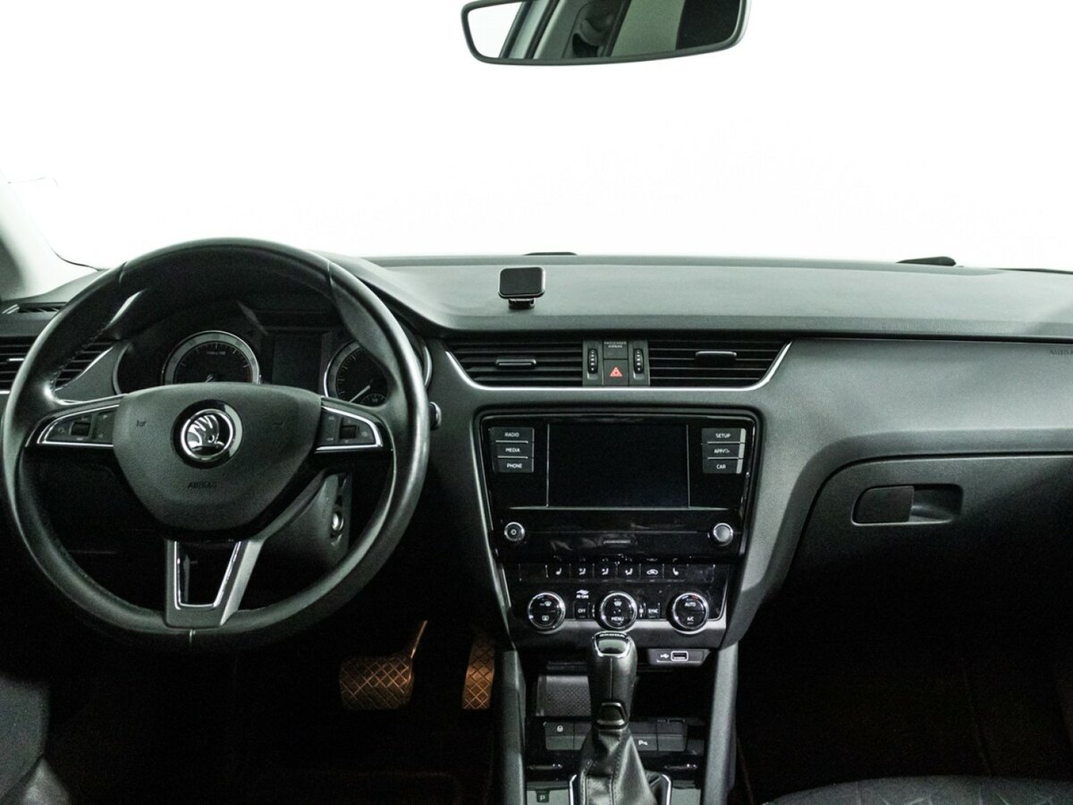 Skoda Octavia 2019 года с пробегом. Фото: #12
