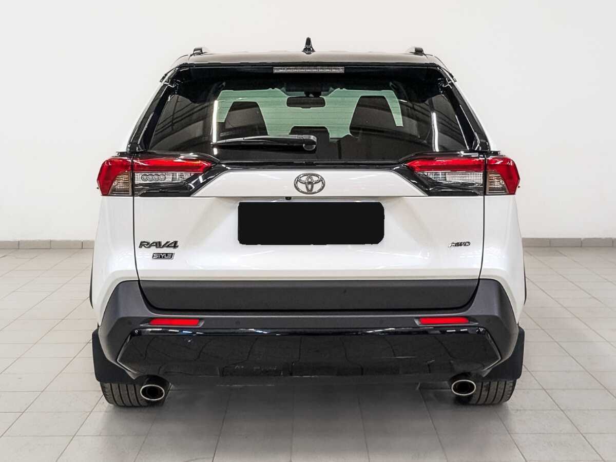 Toyota RAV4 2021 года с пробегом. Фото: #5