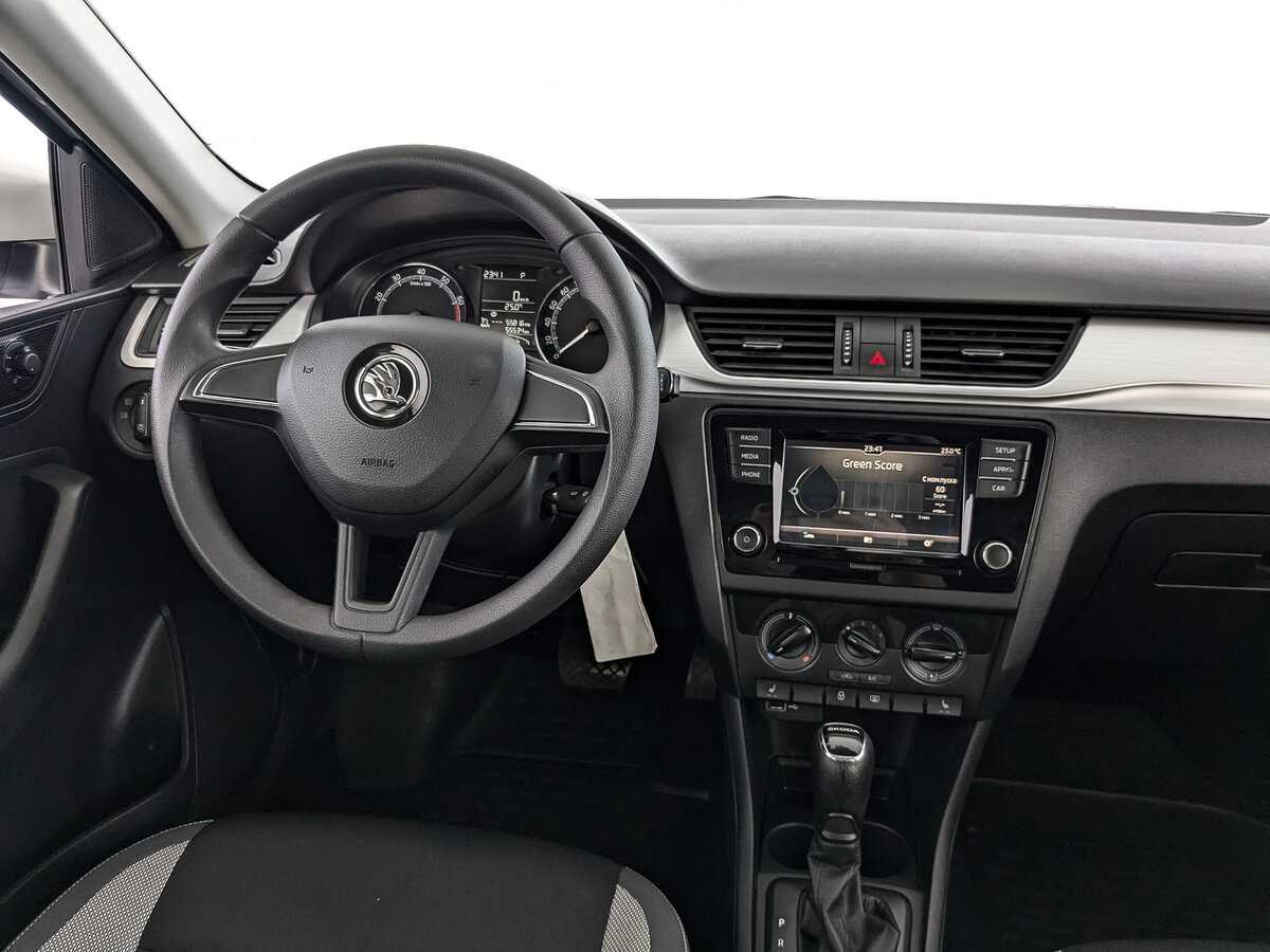 Skoda Rapid 2019 года с пробегом. Фото: #16