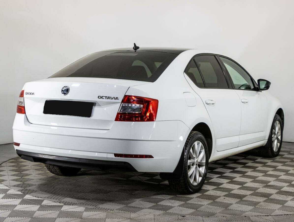 Skoda Octavia 2018 года с пробегом. Фото: #3
