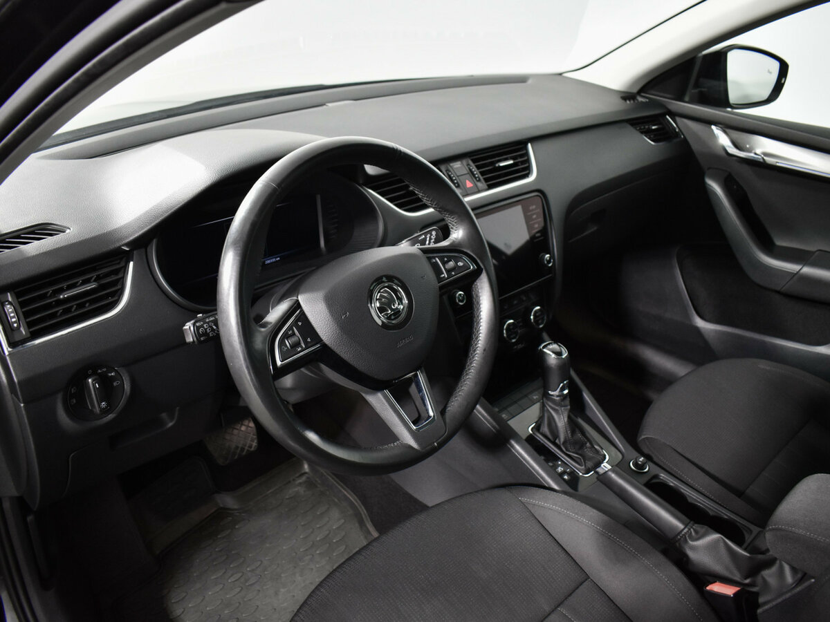 Skoda Octavia 2019 года с пробегом. Фото: #8