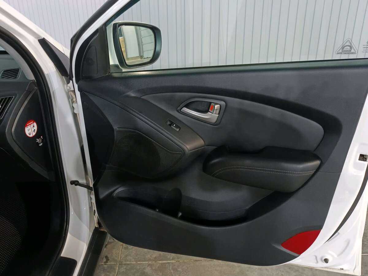 Hyundai ix35 2012 года с пробегом. Фото: #17