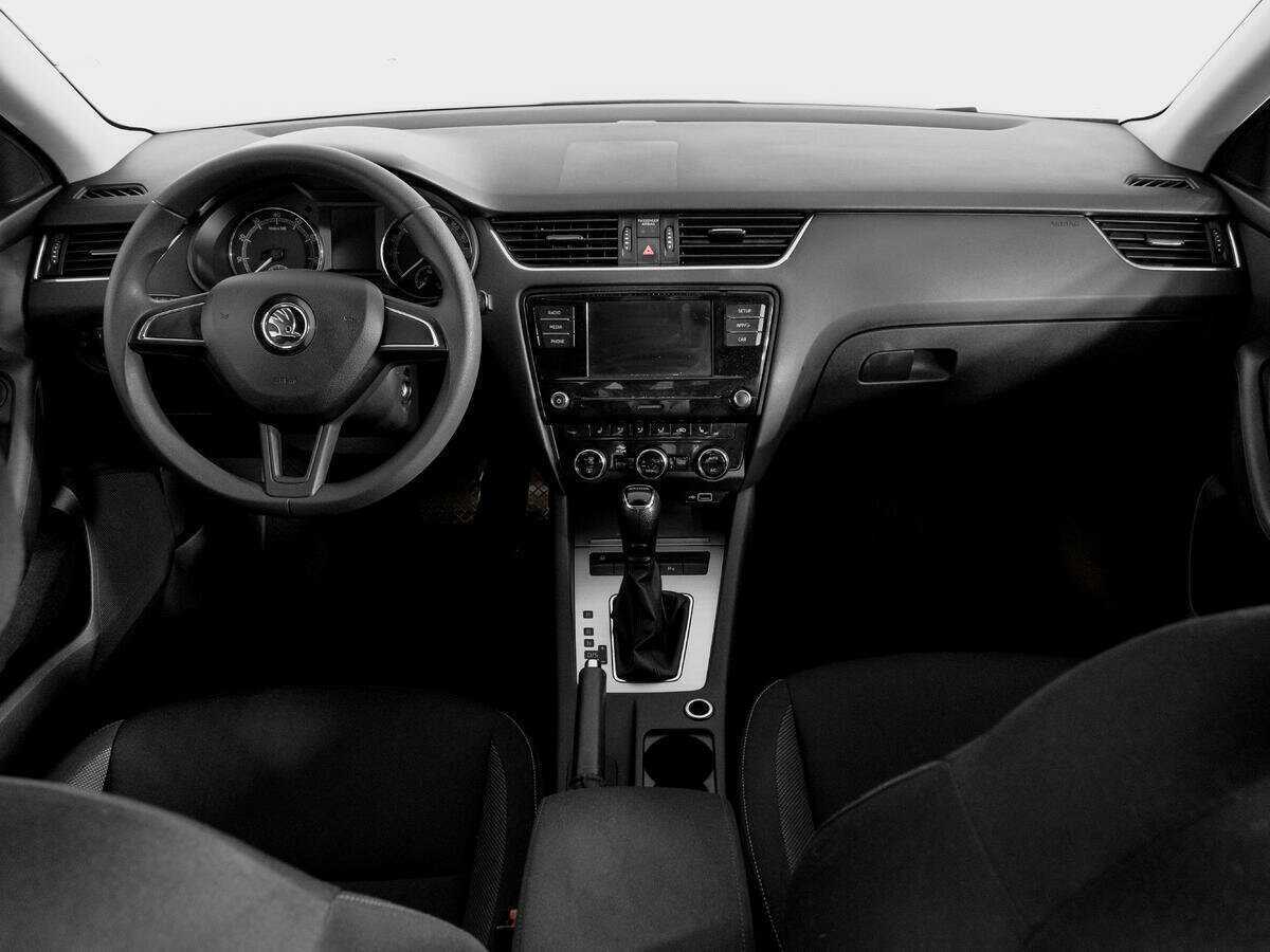 Skoda Octavia 2019 года с пробегом. Фото: #11