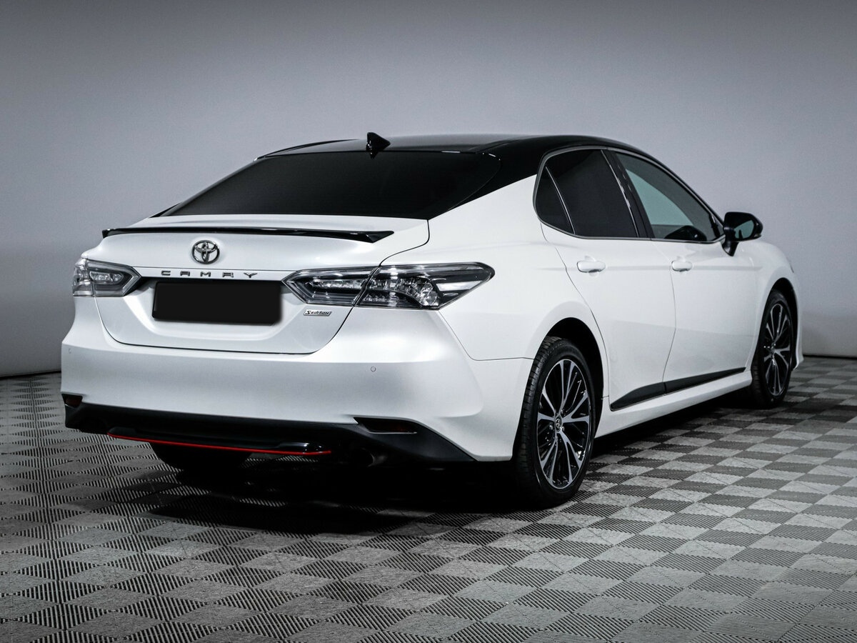 Toyota Camry 2020 года с пробегом. Фото: #4