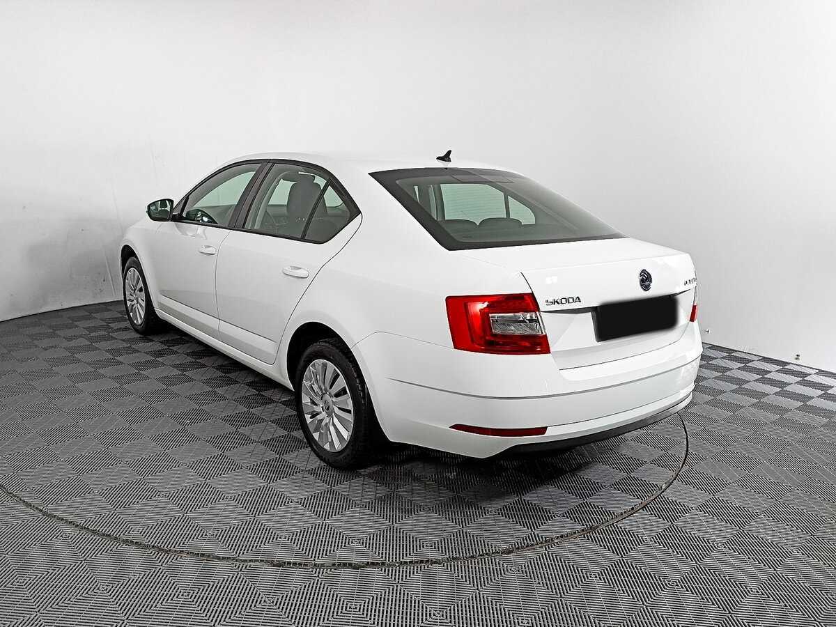 Skoda Octavia 2020 года с пробегом. Фото: #6
