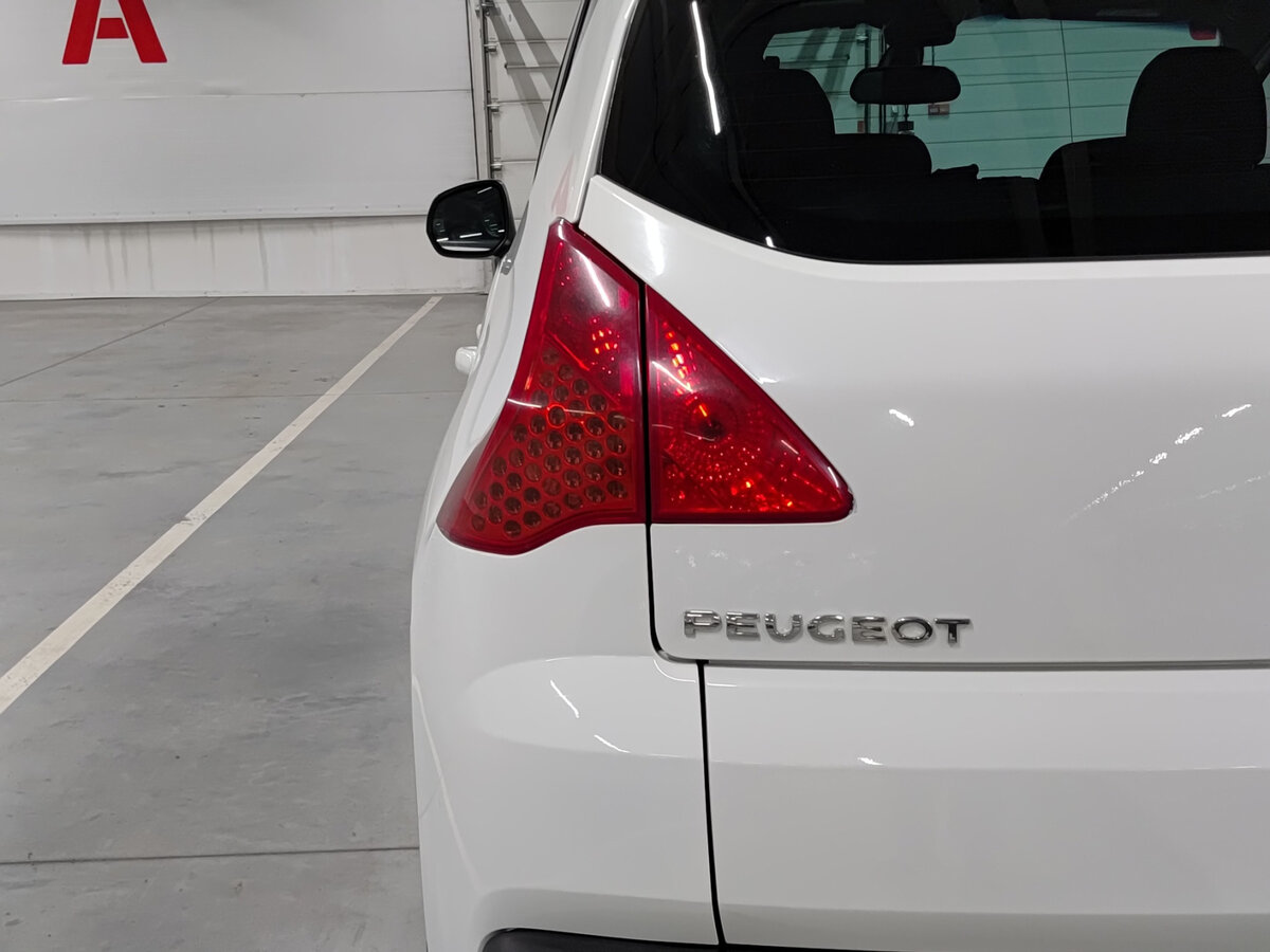 Peugeot 3008 2012 года с пробегом. Фото: #8