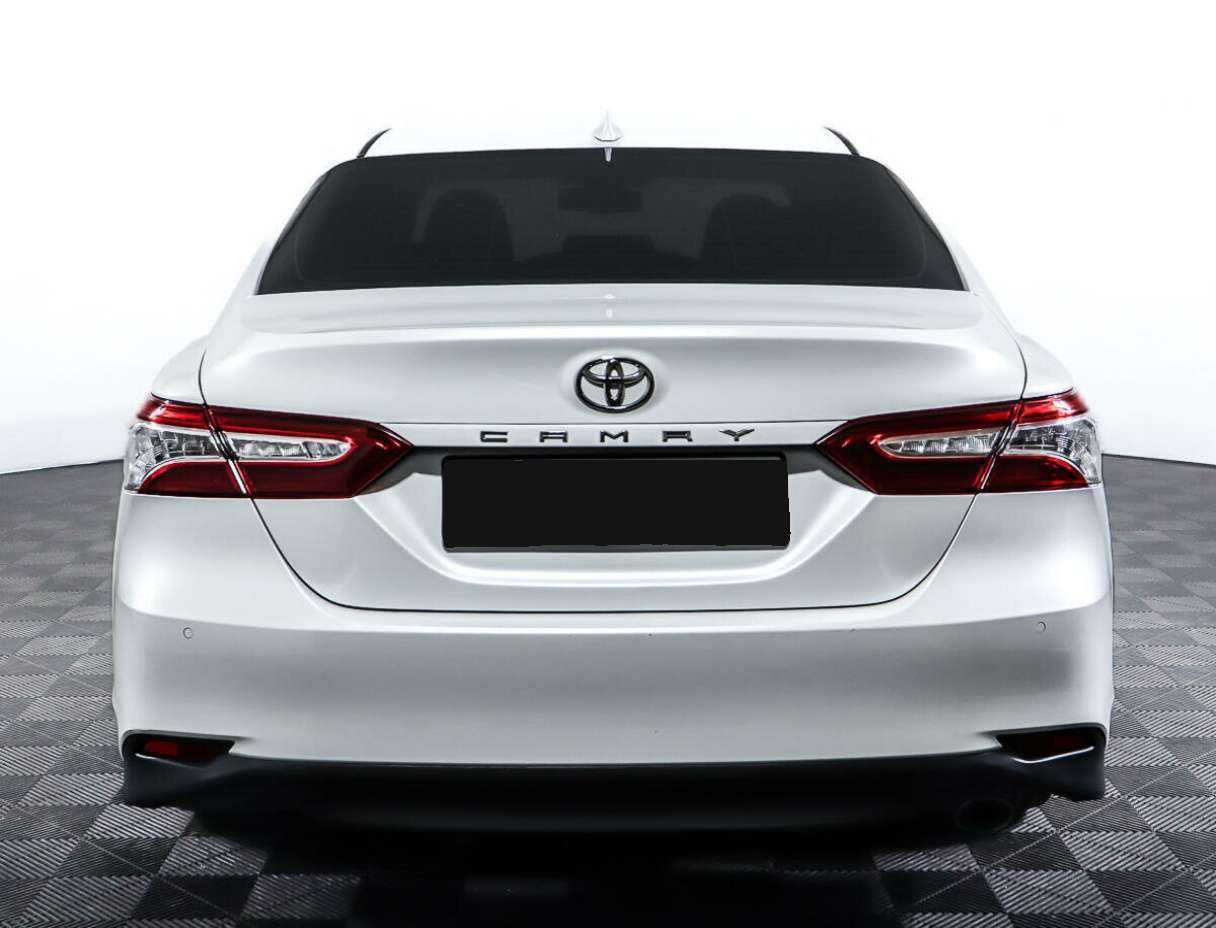 Toyota Camry 2019 года с пробегом. Фото: #5