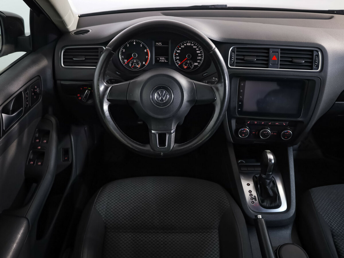 Volkswagen Jetta 2014 года с пробегом. Фото: #8