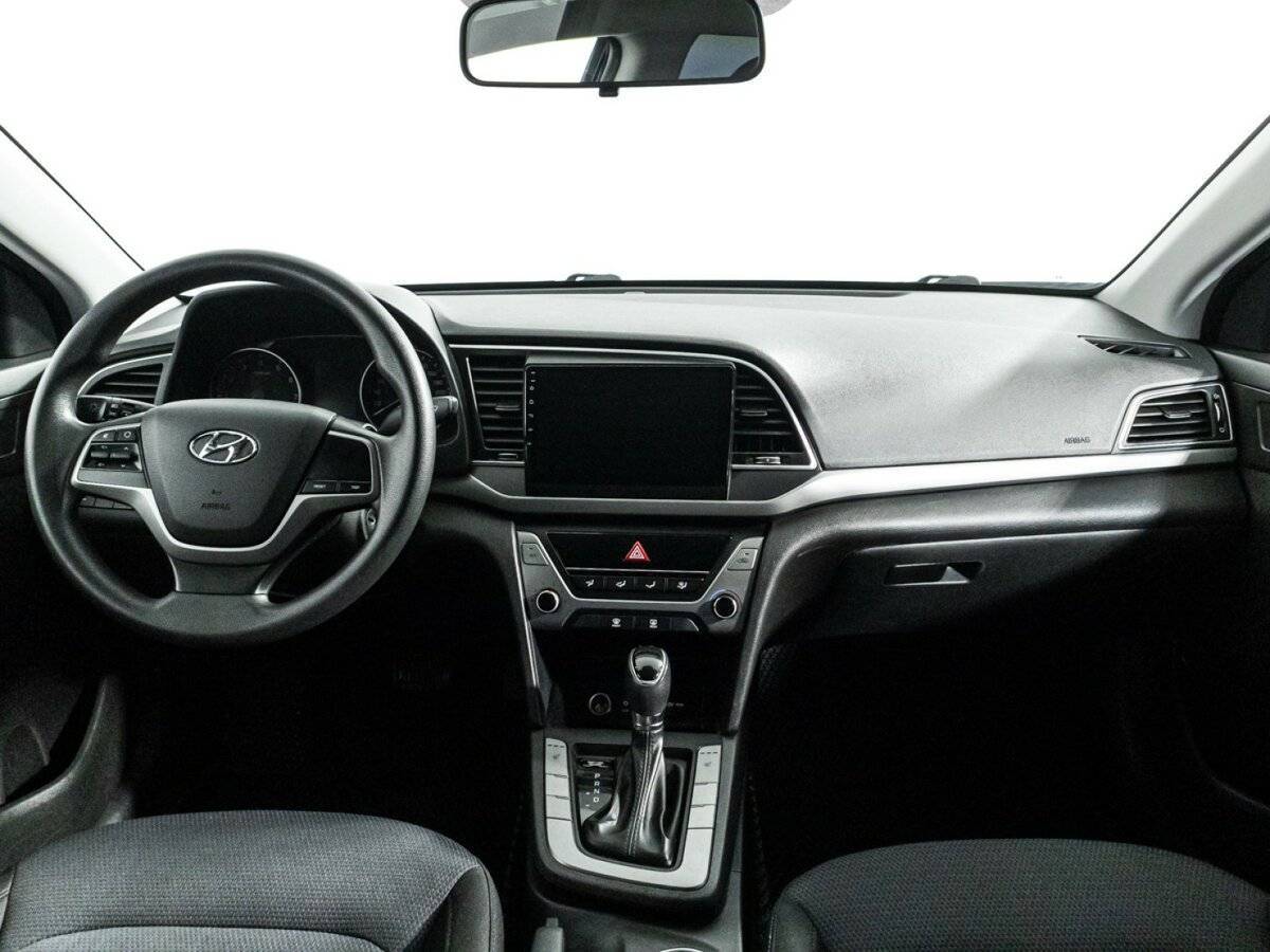 Hyundai Elantra 2016 года с пробегом. Фото: #12