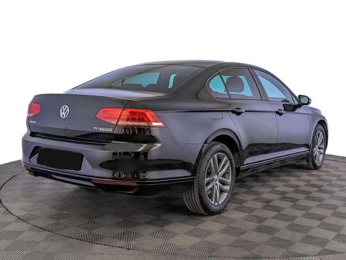 Volkswagen Passat 2016 года с пробегом. Фото: #4