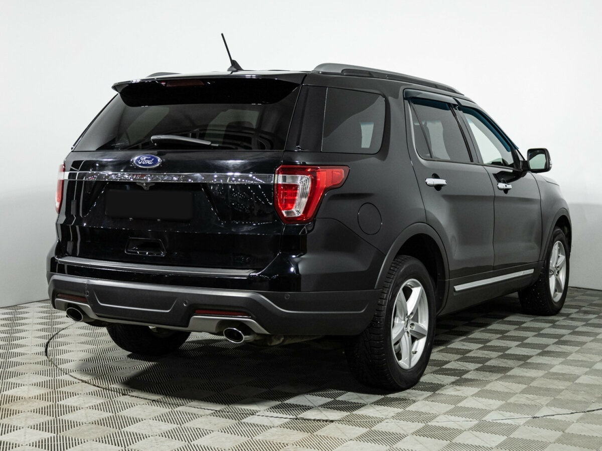 Ford Explorer 2018 года с пробегом. Фото: #3