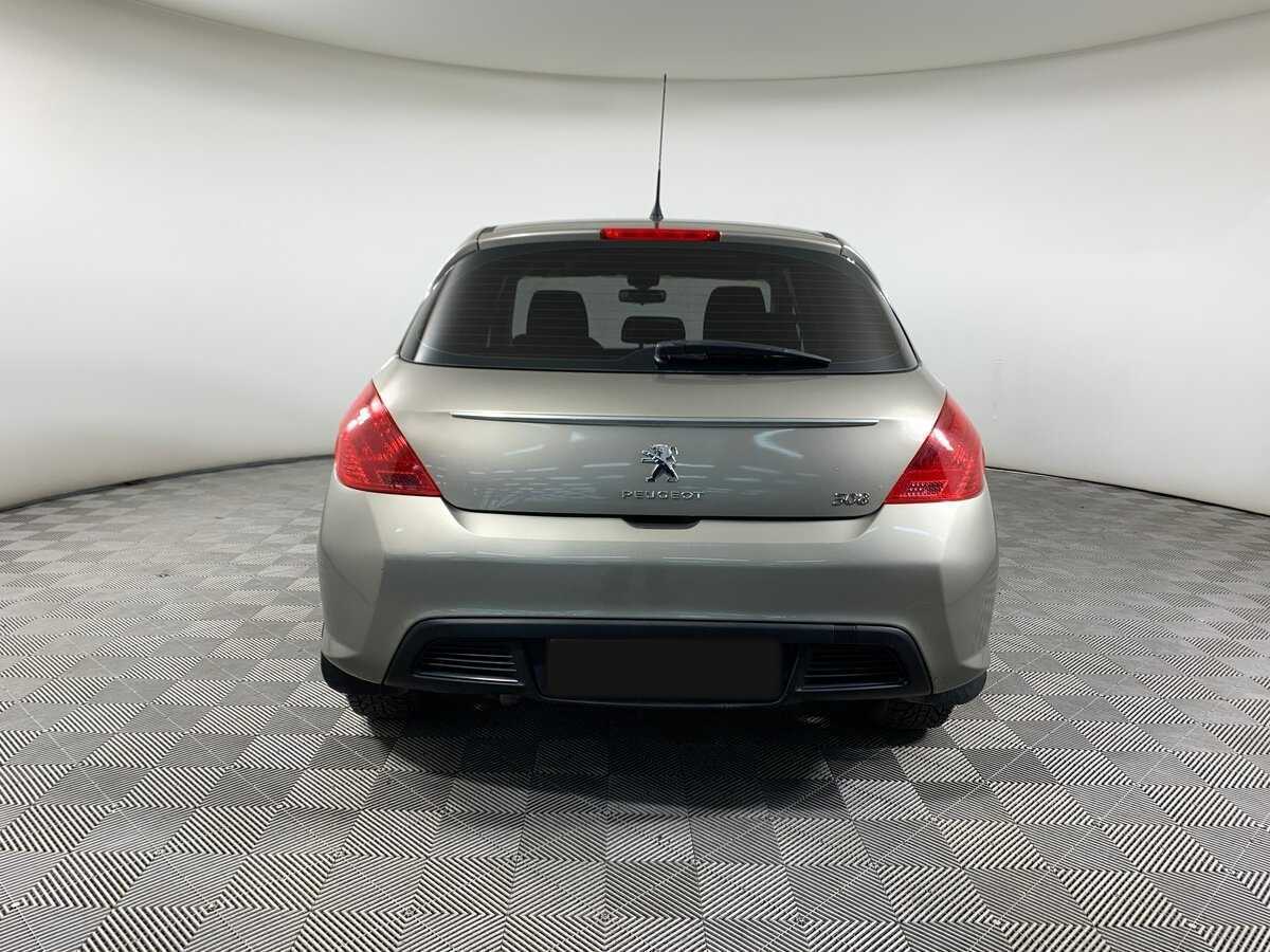 Peugeot 308 2012 года с пробегом. Фото: #5