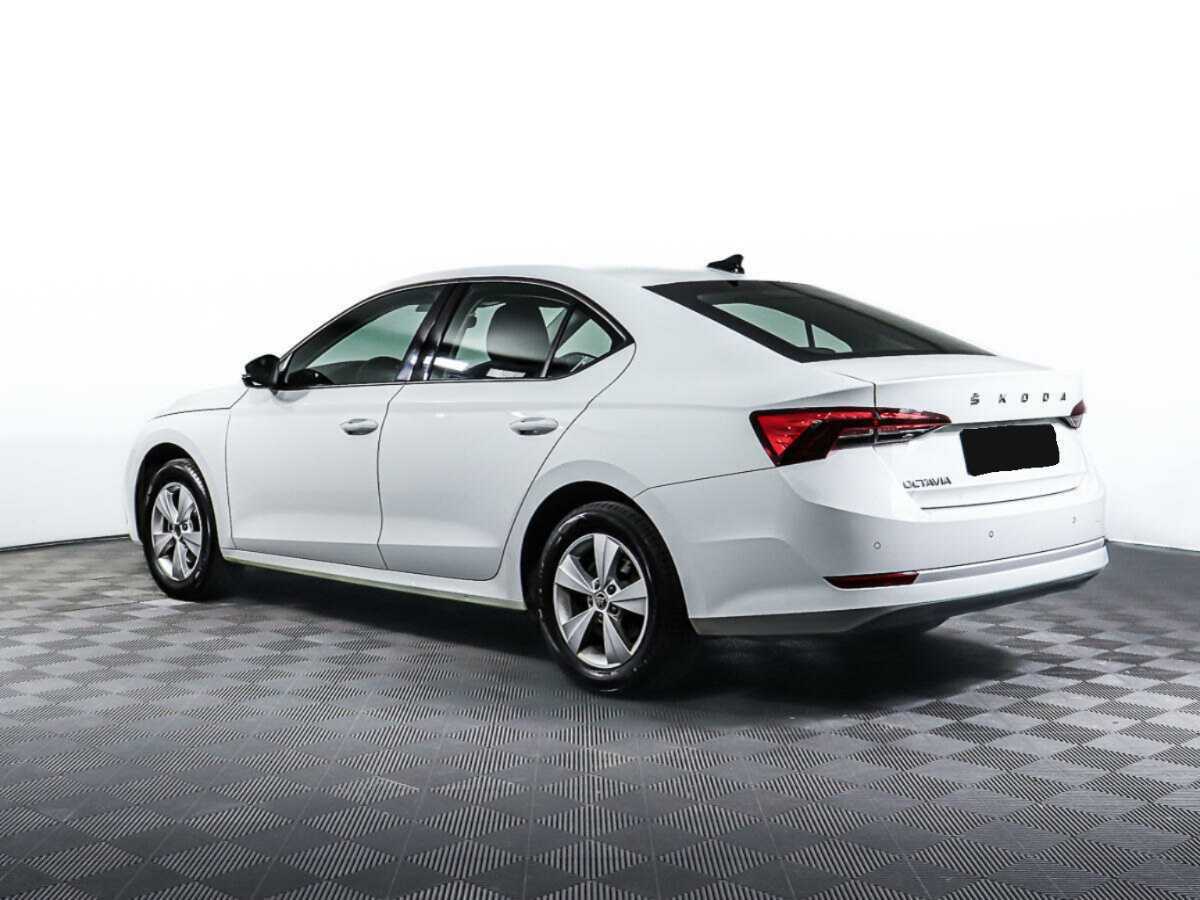 Skoda Octavia 2021 года с пробегом. Фото: #6