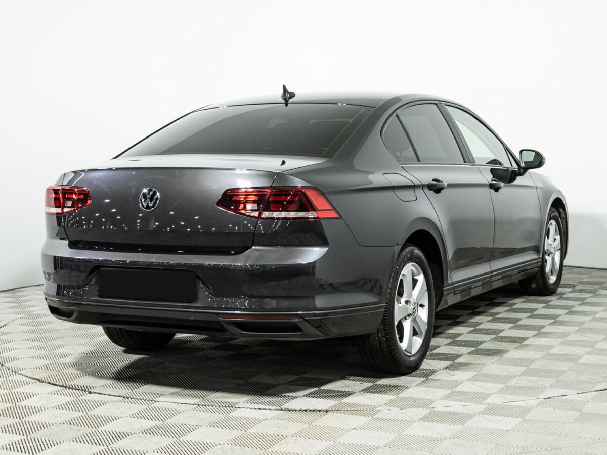 Volkswagen Passat 2021 года с пробегом. Фото: #4