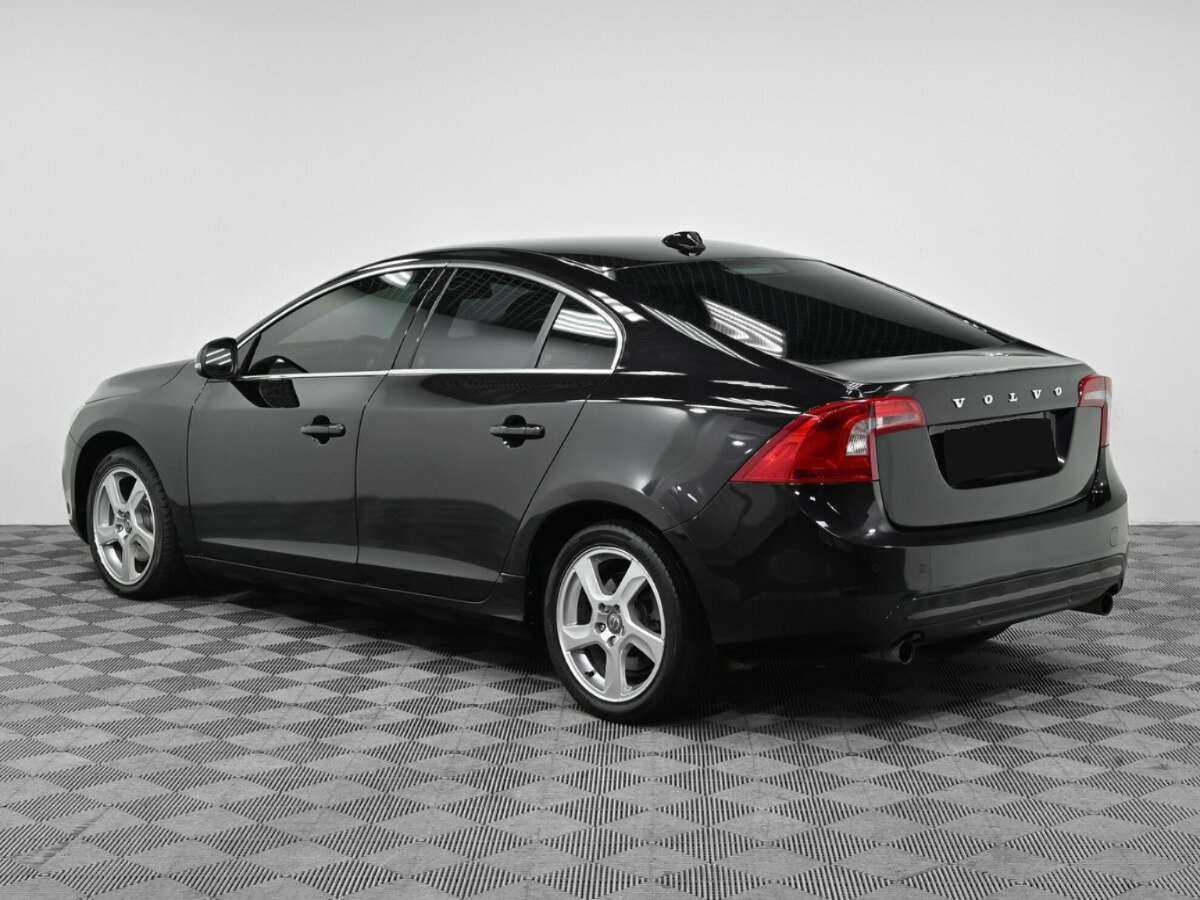 Volvo S60 2013 года с пробегом. Фото: #3