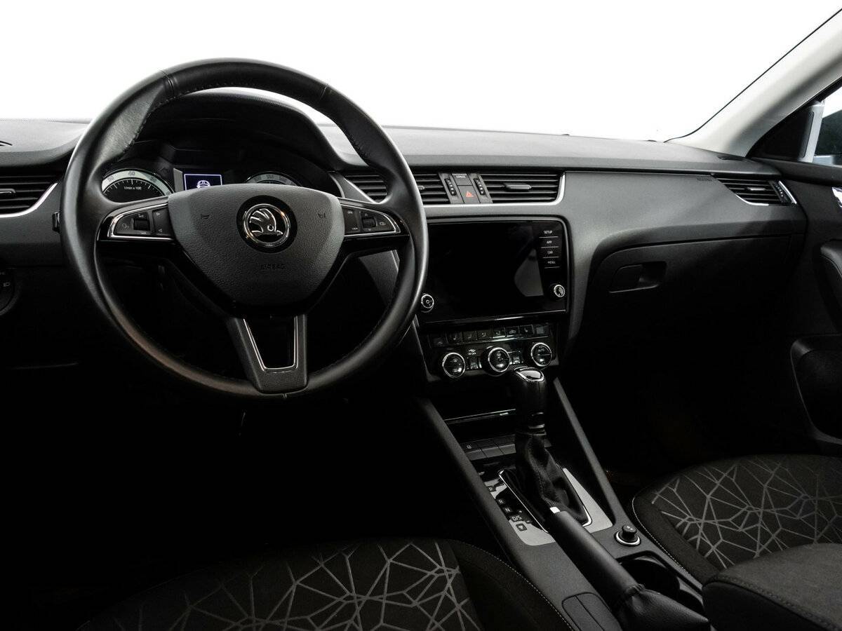 Skoda Octavia 2020 года с пробегом. Фото: #8