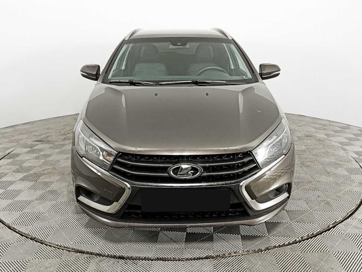 Lada (ВАЗ) Vesta 2021 года с пробегом. Фото: #1