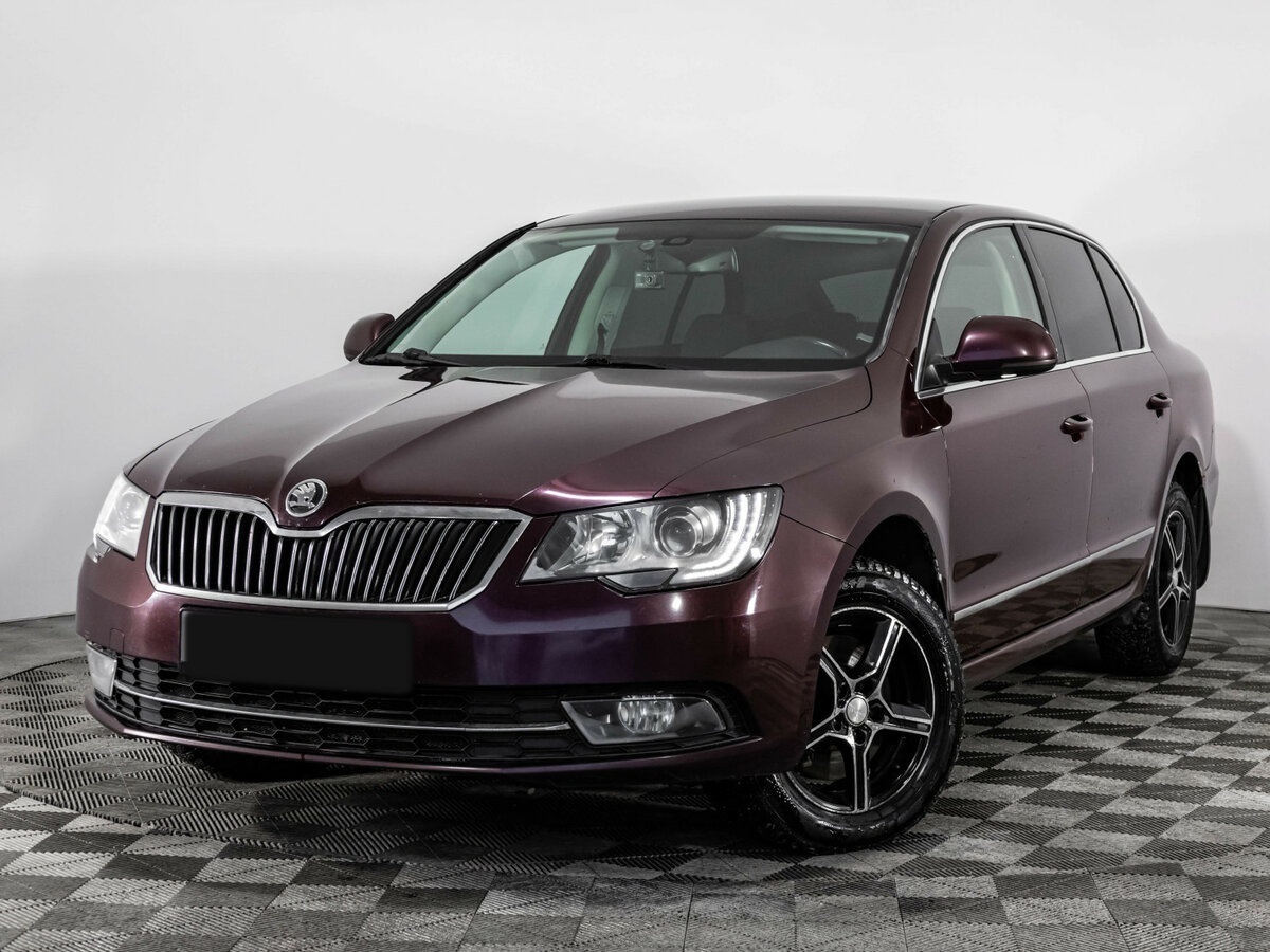 Skoda Superb 2014 года с пробегом. Посмотреть фото