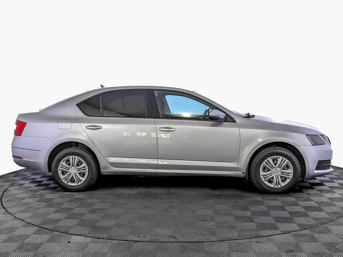 Skoda Octavia 2017 года с пробегом. Фото: #3
