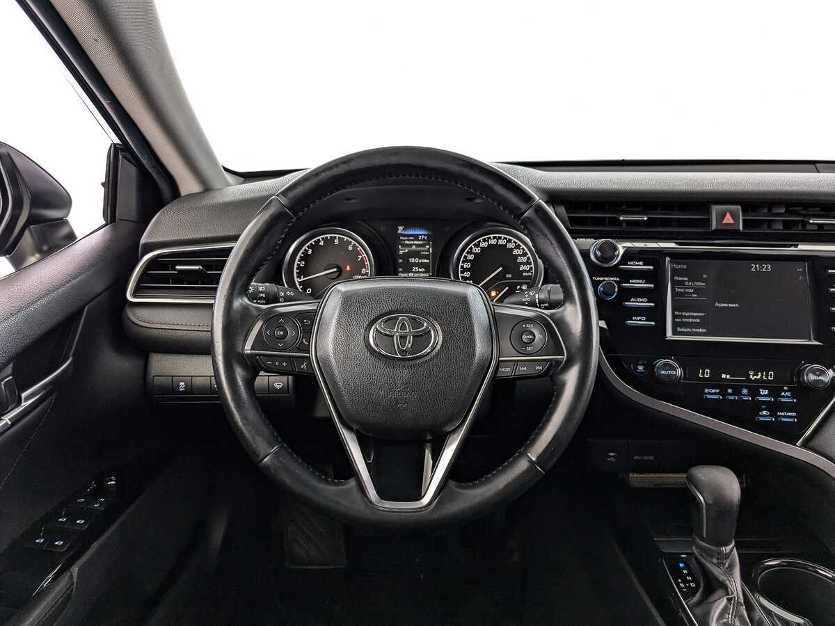 Toyota Camry 2019 года с пробегом. Фото: #17