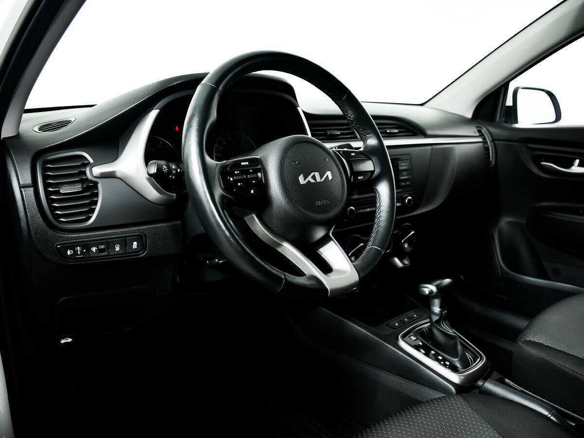 Kia Rio 2021 года с пробегом. Фото: #12