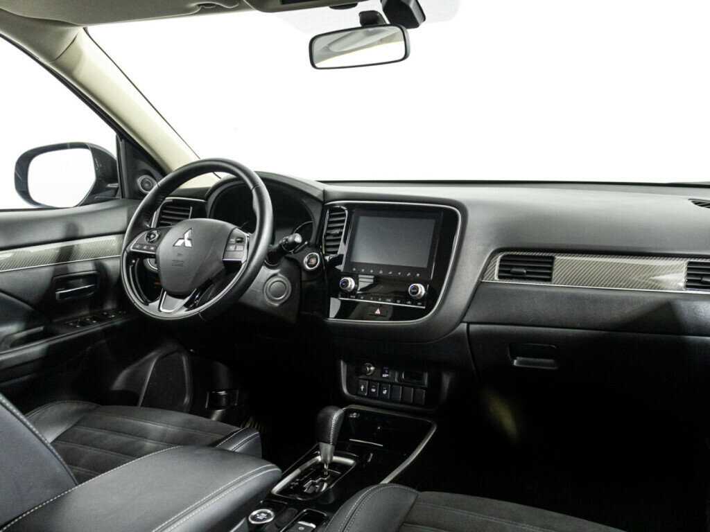 Mitsubishi Outlander 2021 года с пробегом. Фото: #8
