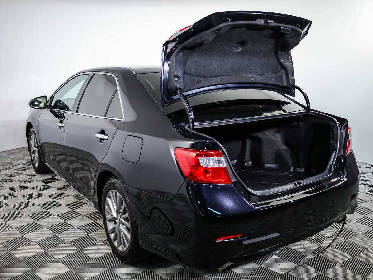 Toyota Camry 2013 года с пробегом. Фото: #16