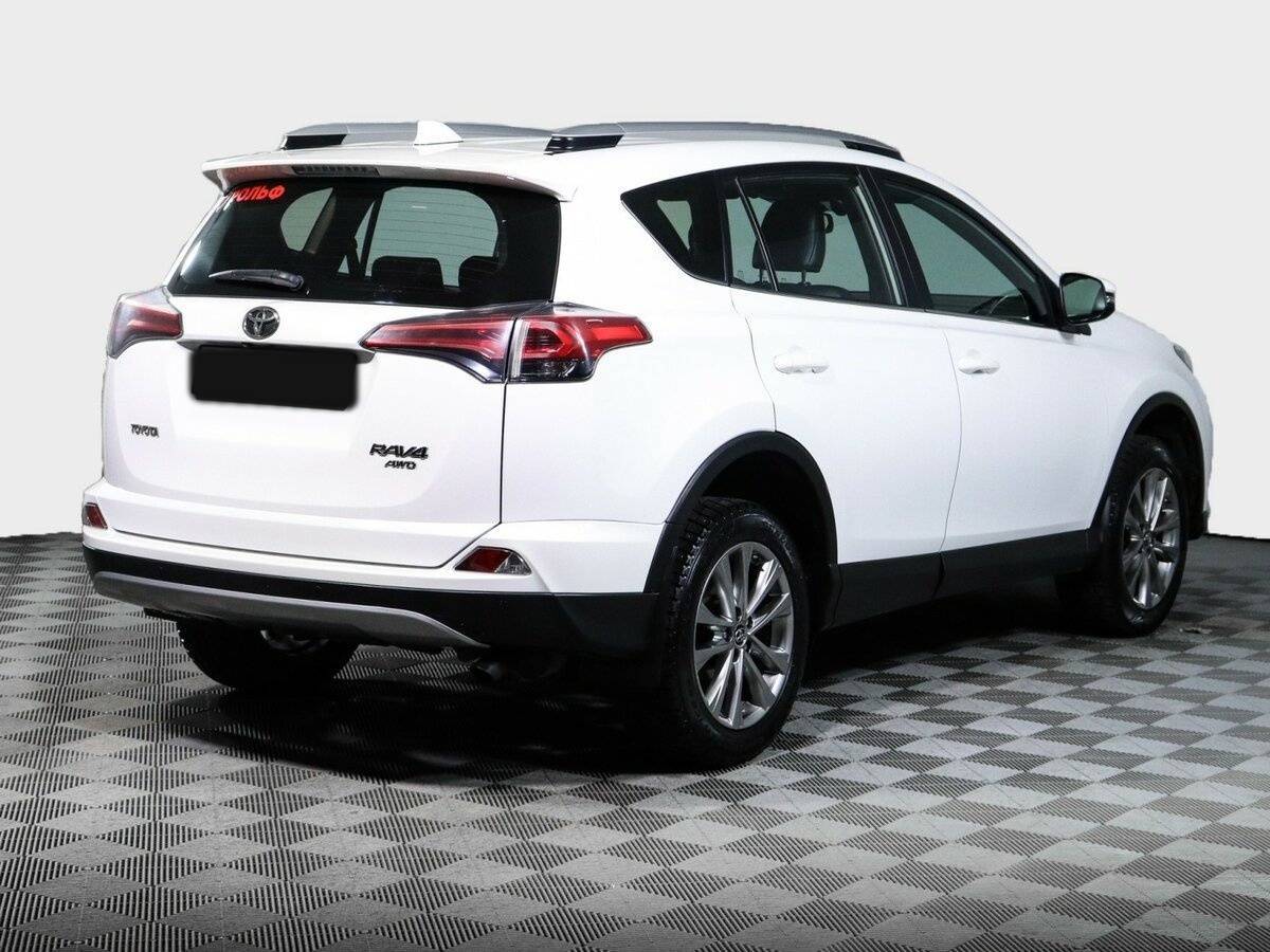 Toyota RAV4 2017 года с пробегом. Фото: #4