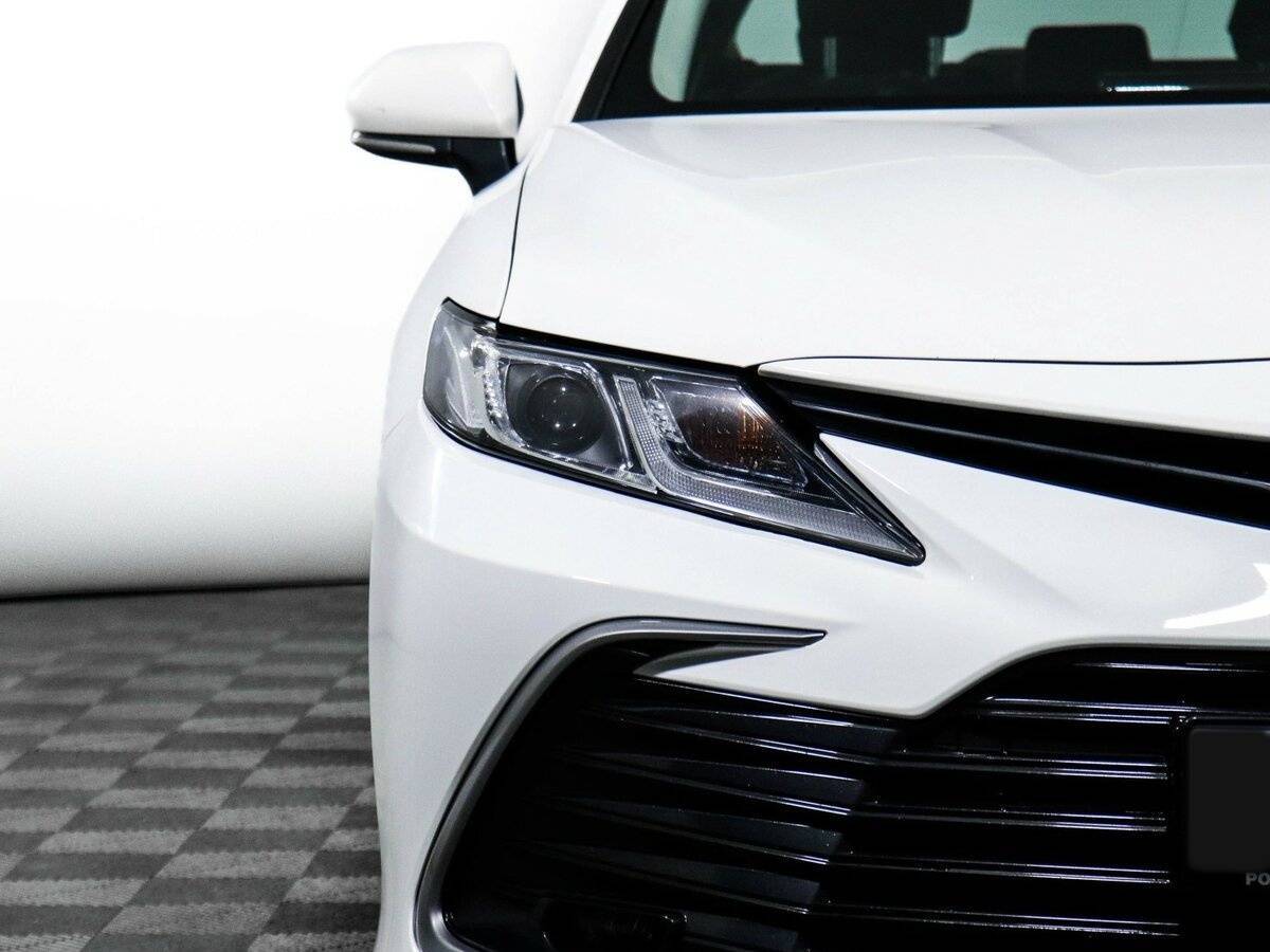 Toyota Camry 2021 года с пробегом. Фото: #14