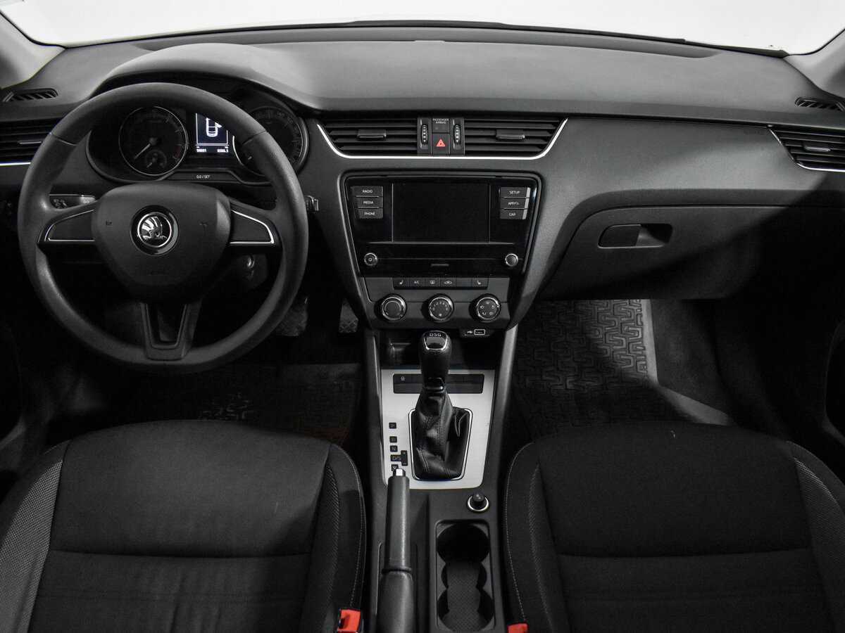 Skoda Octavia 2018 года с пробегом. Фото: #16