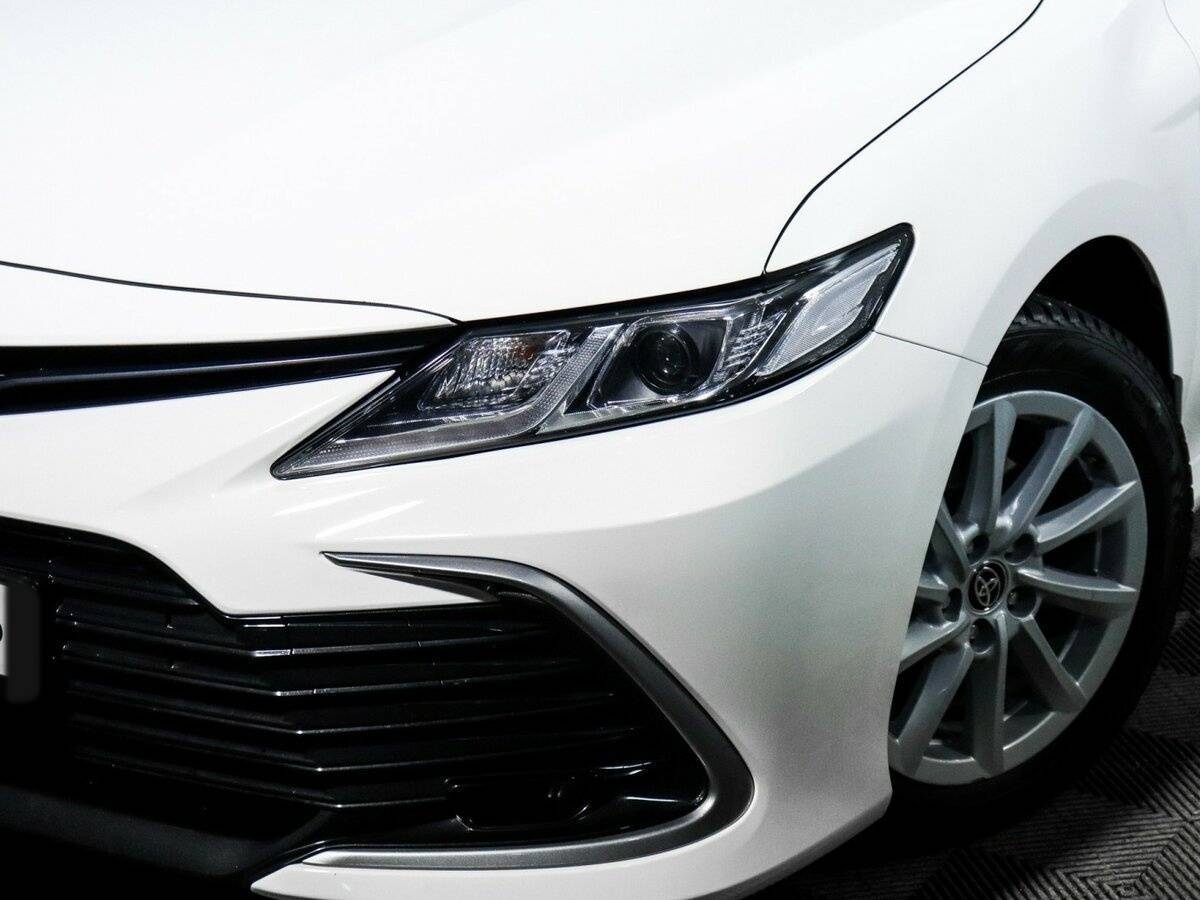 Toyota Camry 2021 года с пробегом. Фото: #13