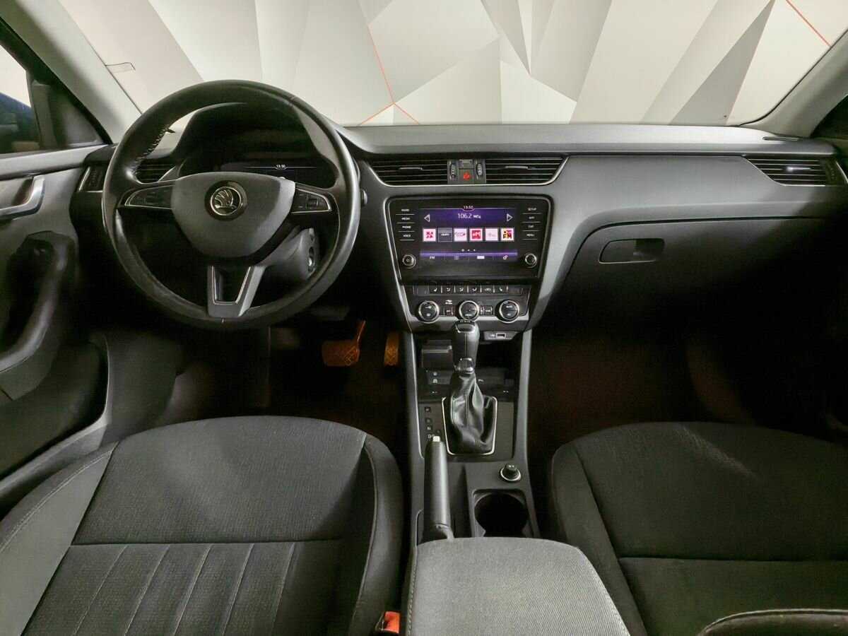 Skoda Octavia 2019 года с пробегом. Фото: #9