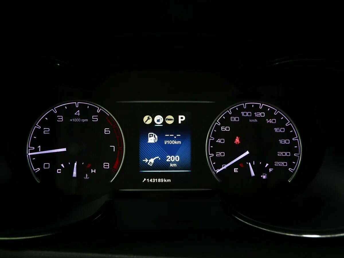 Dongfeng AX7 2017 года с пробегом. Фото: #16