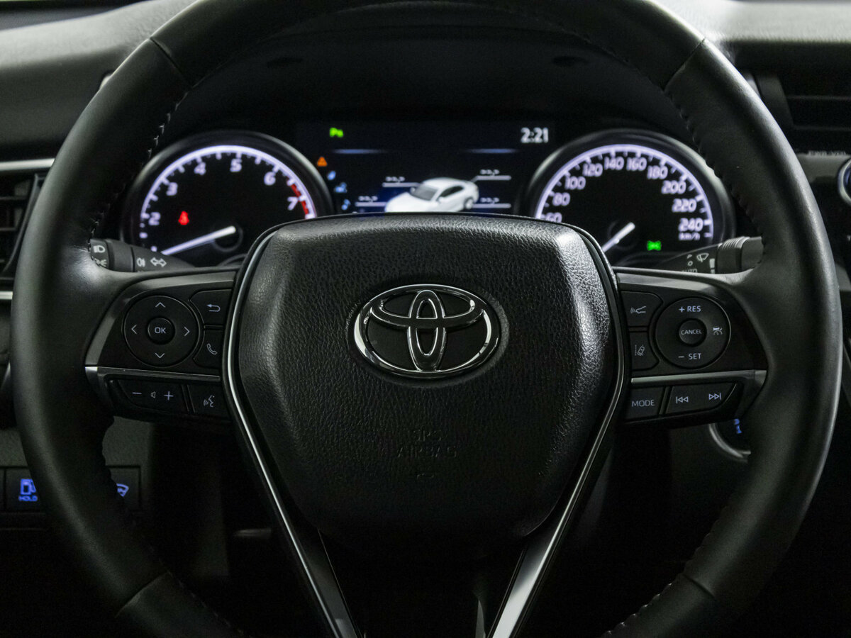 Toyota Camry 2020 года с пробегом. Фото: #9