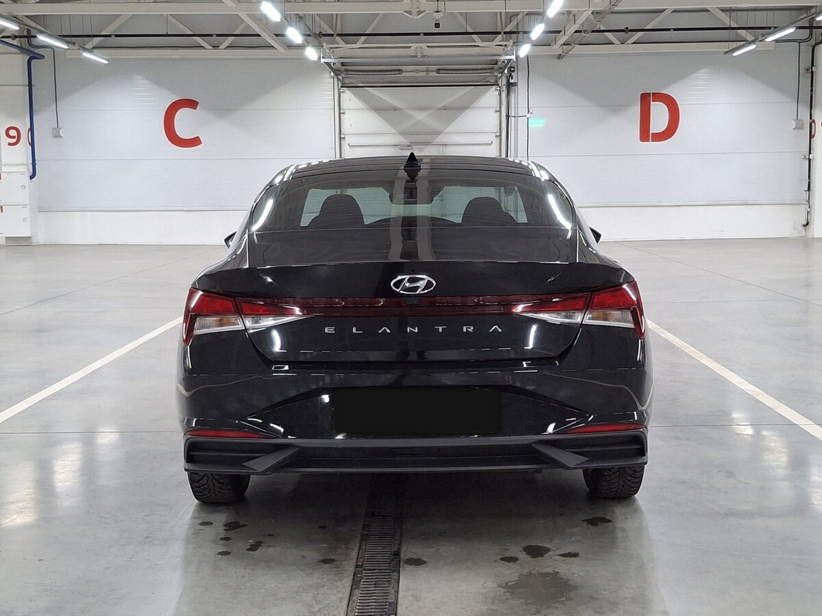 Hyundai Elantra 2020 года с пробегом. Фото: #5