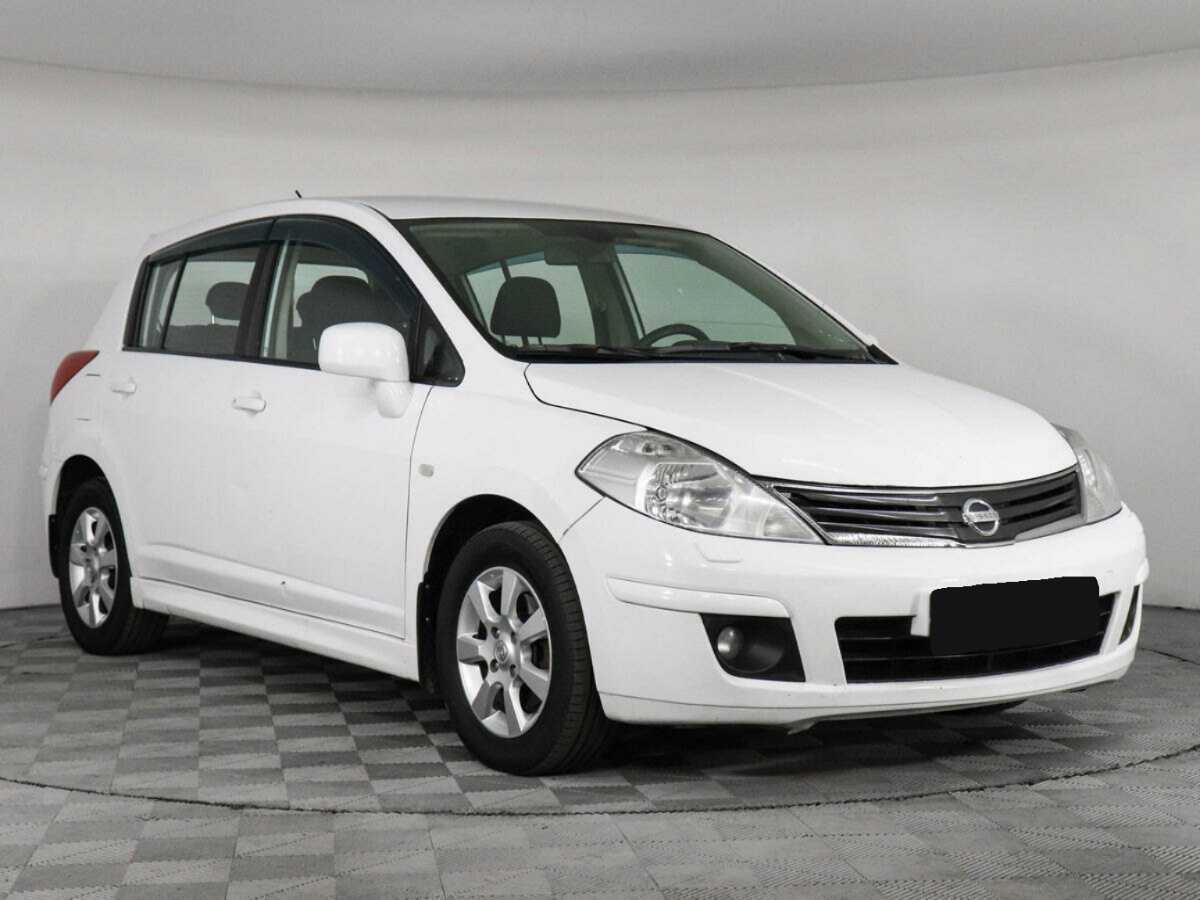 Nissan Tiida 2013 года с пробегом. Фото: #2