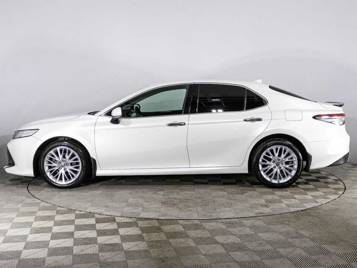 Toyota Camry 2020 года с пробегом. Фото: #7