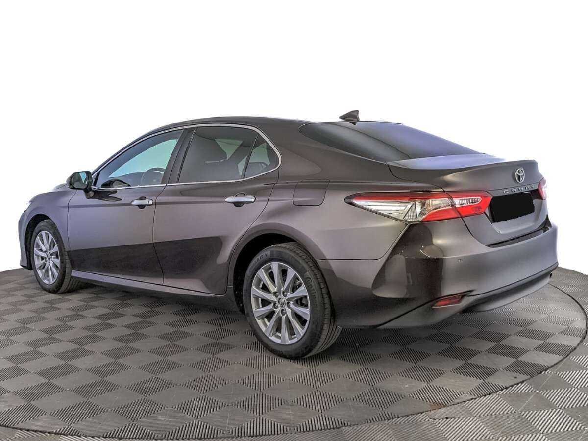 Toyota Camry 2018 года с пробегом. Фото: #6