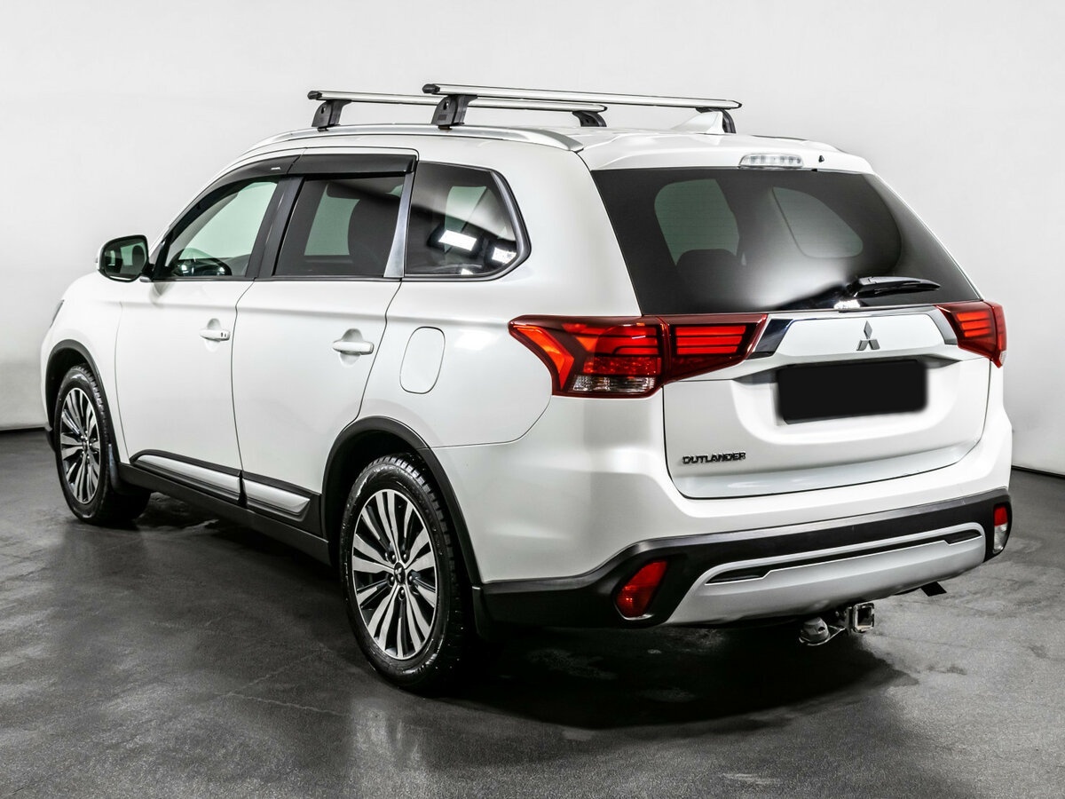 Mitsubishi Outlander 2021 года с пробегом. Фото: #6
