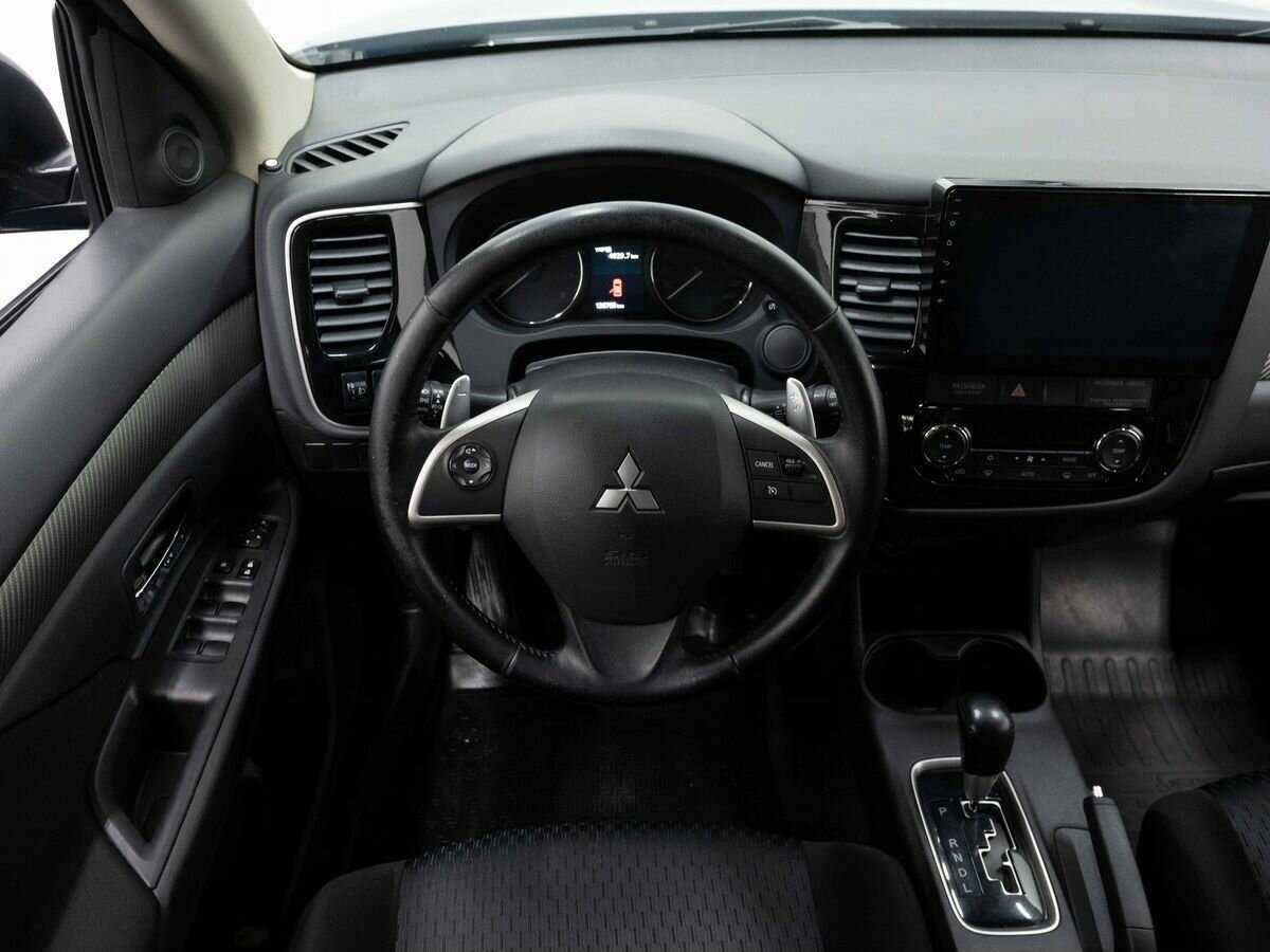 Mitsubishi Outlander 2014 года с пробегом. Фото: #13