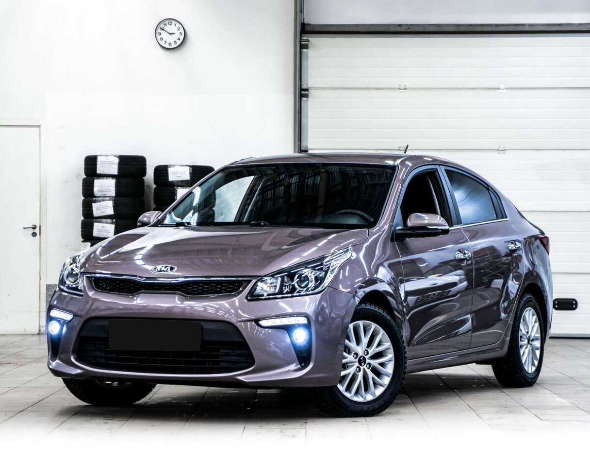 Kia Rio 2018 года с пробегом. Посмотреть фото
