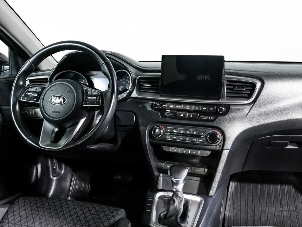 Kia Ceed 2019 года с пробегом. Фото: #11