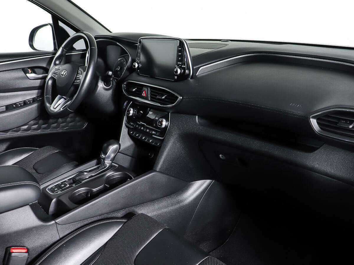 Hyundai Santa Fe 2018 года с пробегом. Фото: #9