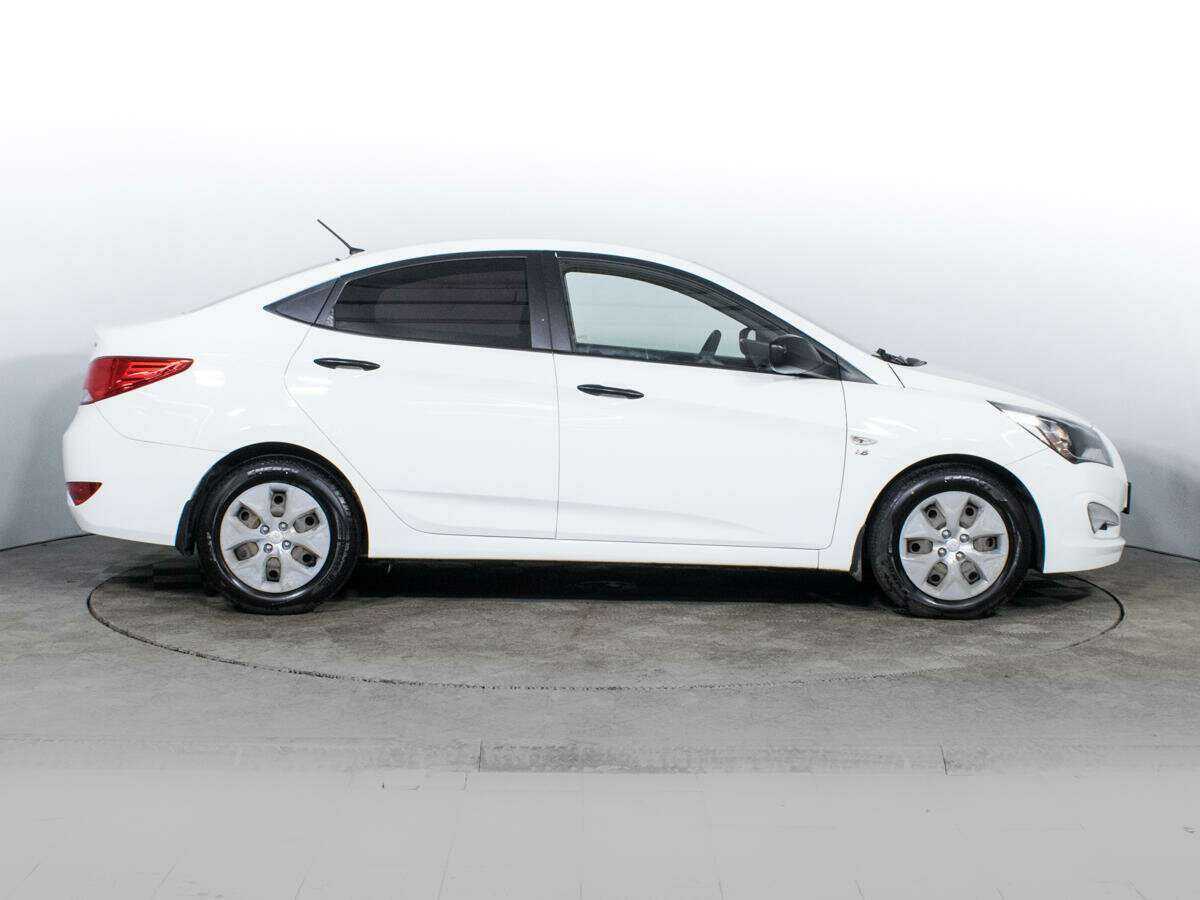 Hyundai Solaris 2015 года с пробегом. Фото: #3