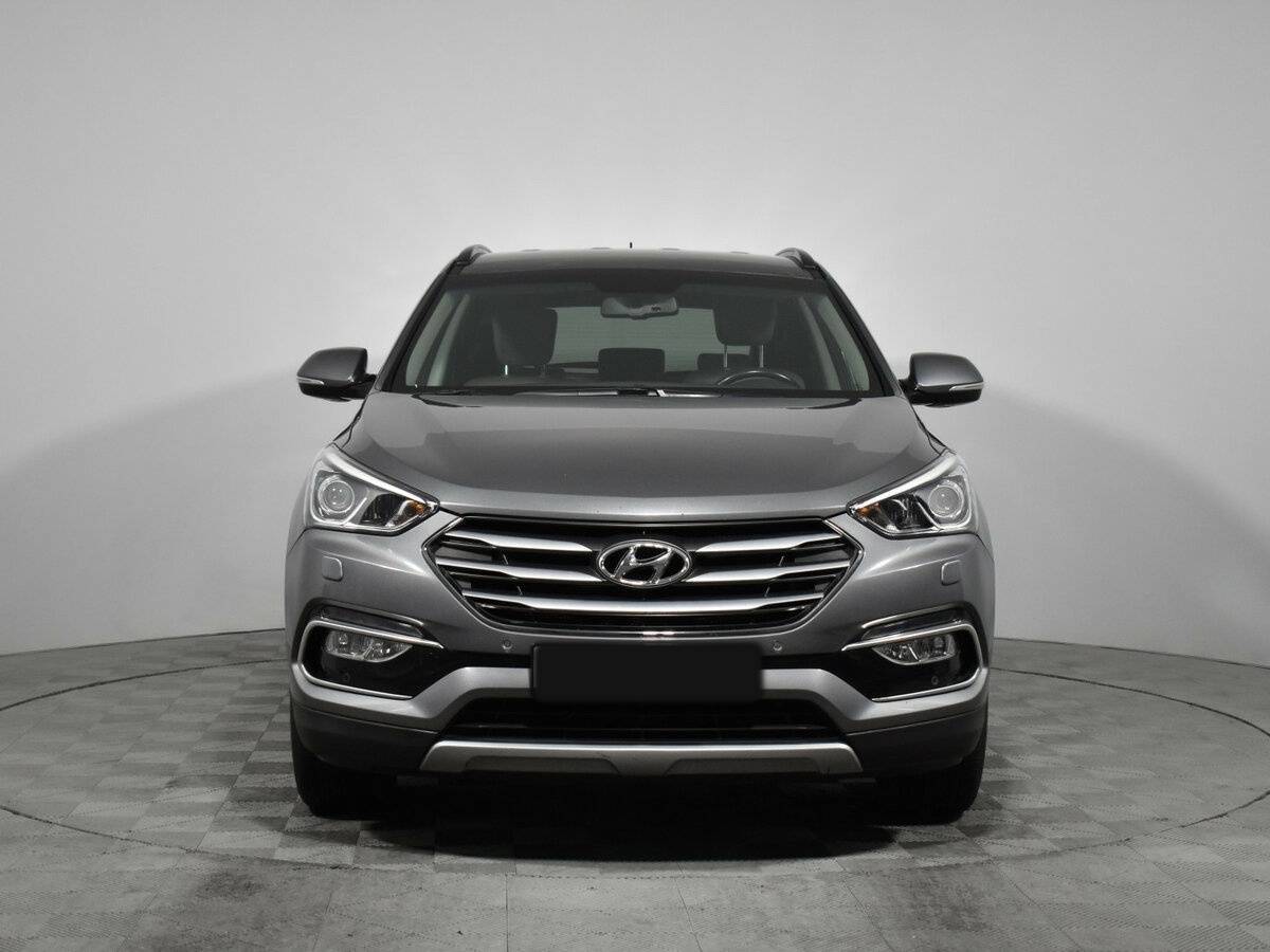 Hyundai Santa Fe 2015 года с пробегом. Фото: #1