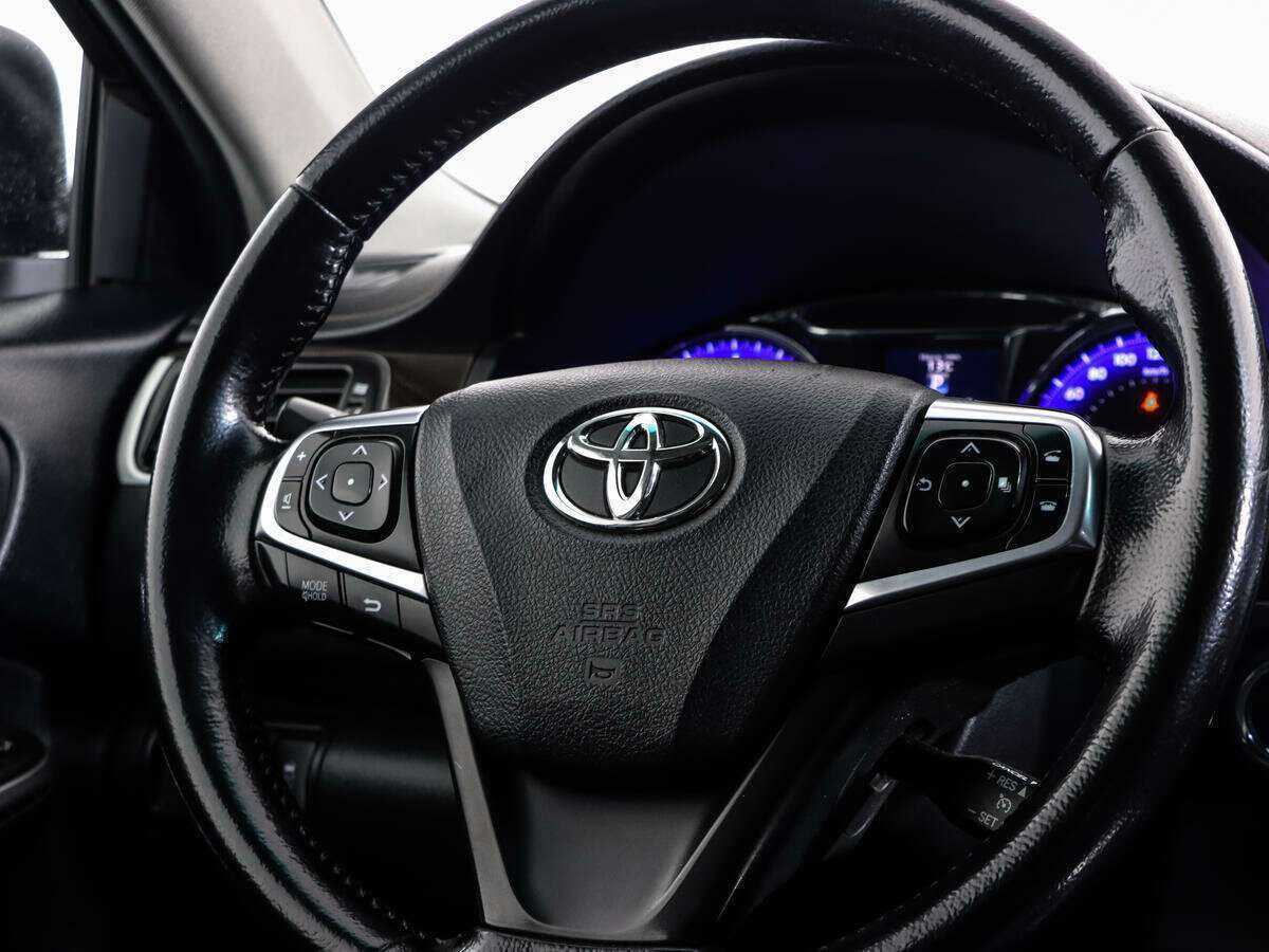 Toyota Camry 2017 года с пробегом. Фото: #12