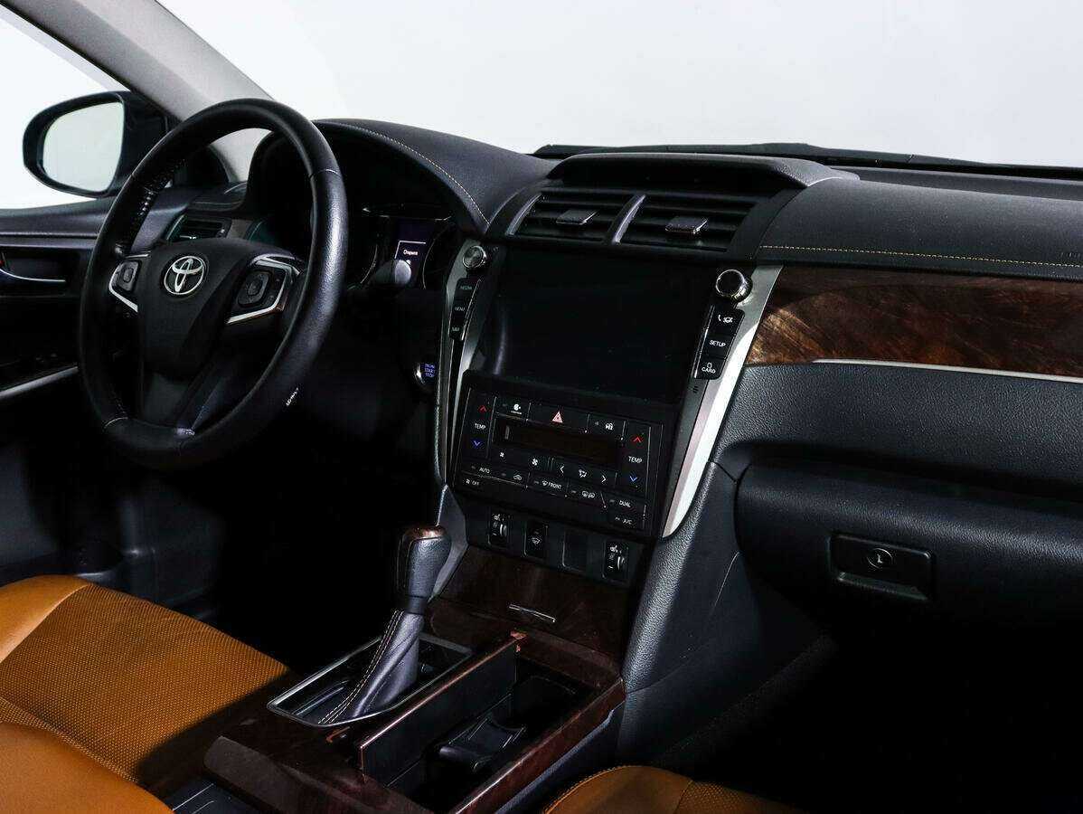 Toyota Camry 2016 года с пробегом. Фото: #5