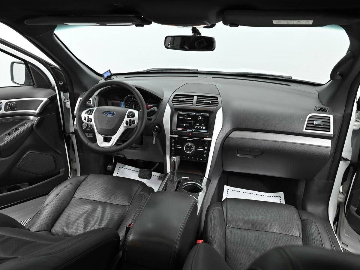 Ford Explorer 2013 года с пробегом. Фото: #11